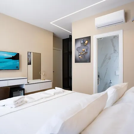 Gamma - Free Parking & Sunbeds * Durrës