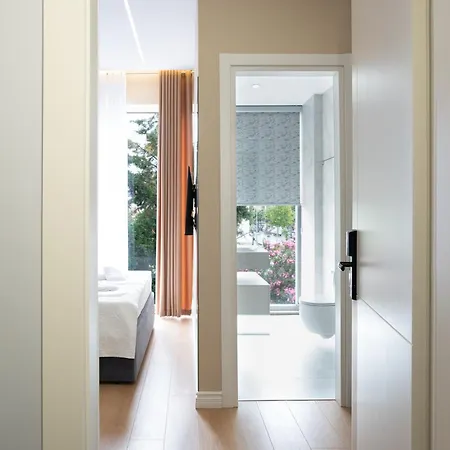 Apartmán Gamma - Free Parking & Sunbeds