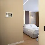 Gamma - Free Parking & Sunbeds Apartment
