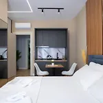 Gamma - Free Parking & Sunbeds Apartment Durres