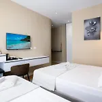 Gamma - Free Parking & Sunbeds Appartamento Durrës